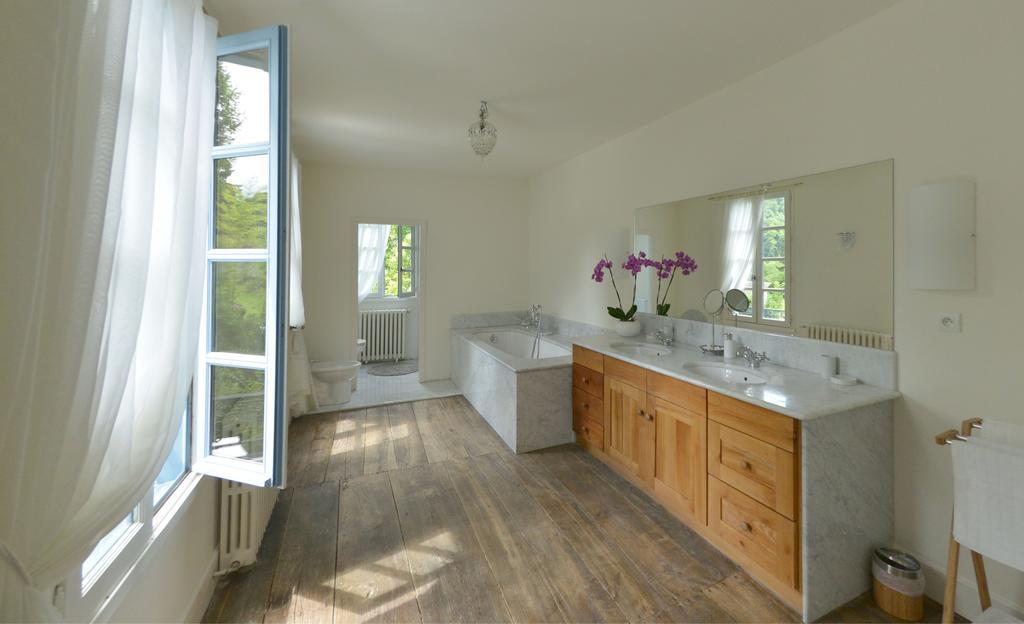 Residence Crone Castillon-en-Couserans Δωμάτιο φωτογραφία